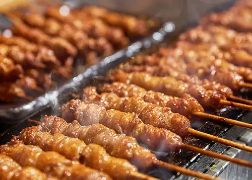 【名物】とりかわ10本1870円(税込)6日間かけて仕込むかわ焼き毎日10本20本と飛び交います！