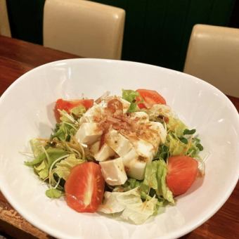 豆腐サラダ