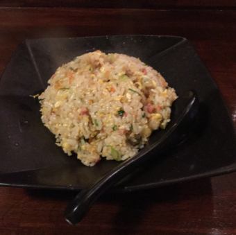 クセになるチャーハン