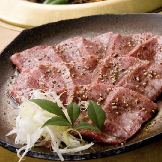 You can enjoy carefully selected high-quality Japanese beef with a focus on freshness in Tahara City at a reasonable price.