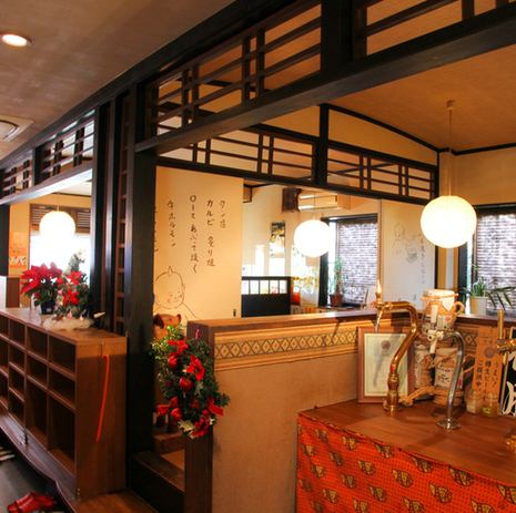 Old-fashioned local atmosphere ◎ Enjoy the boasted yakiniku in a cozy space ♪