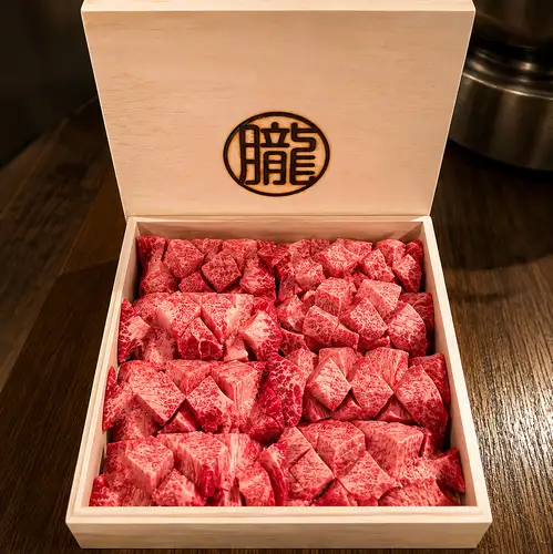 朧と言えばやっぱりこれ★特製!厚切り「生」牛タン