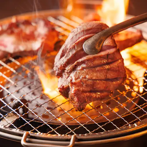 朧自慢!タン・黒毛和牛食べ放題♪