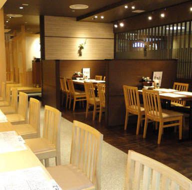 [1 minute walk from Otemachi Station] We accept banquets for large groups.