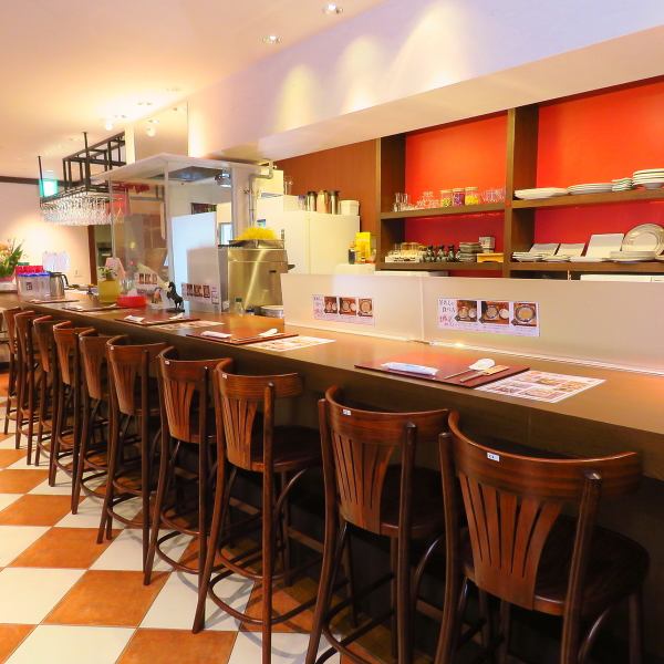 Spacious counter seats that can be used by one person are also available.You can enjoy your meal with peace of mind because the measures against infectious diseases are perfect ♪ We look forward to your visit.