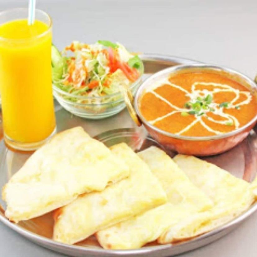 病みつきになるインド料理のランチをご用意しております。