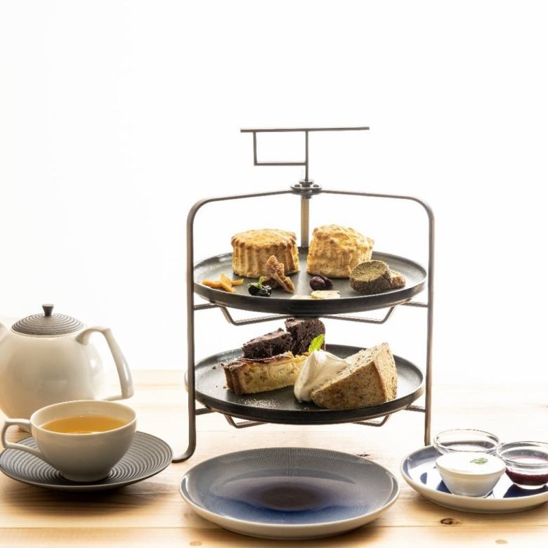 After 14:00 [Limited to 20 meals] Afternoon tea specializing in black tea