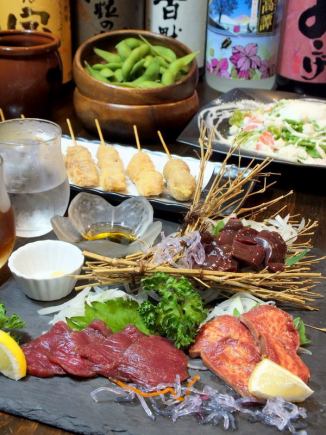 [Meat course] 9 dishes including assorted chicken sashimi, kushikatsu, roast chicken, etc. + 120 minutes all-you-can-drink for 4,500 yen