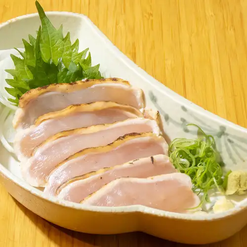 国産鶏のタタキ
