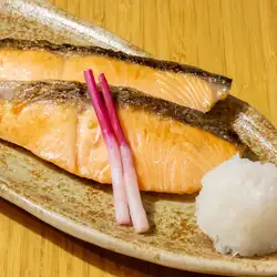 サーモンの塩焼き
