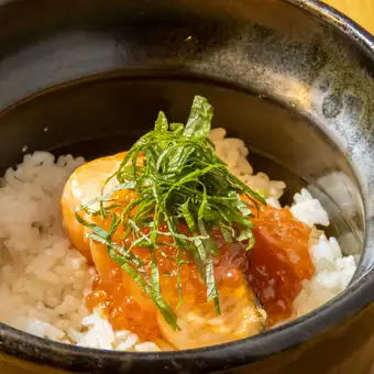 【イチオシ◎】刺身3種盛り・海鮮唐揚げ・和牛ローストビーフ・本日の釜めし等/全9品/4400(税込)