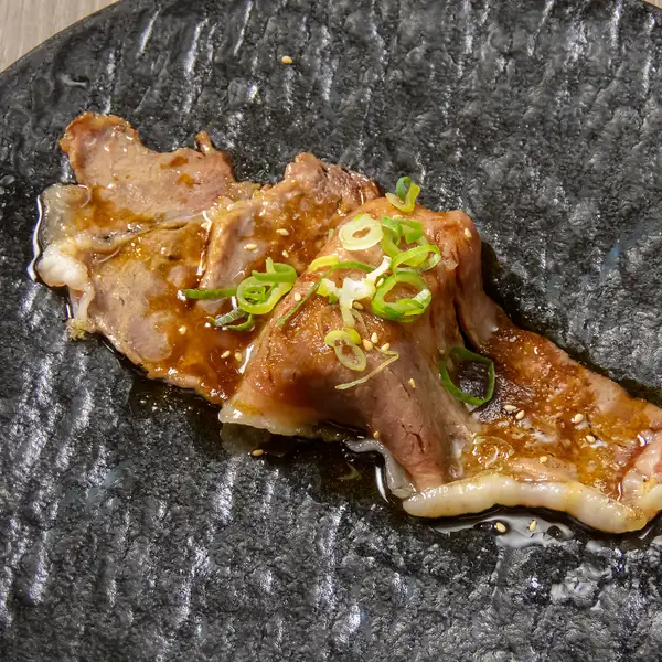 至高の逸品 サーロインの炙り肉寿司