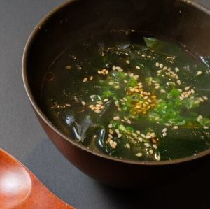 わかめスープ