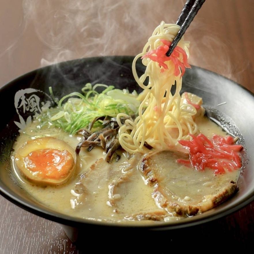 当店の絶品ラーメンをお楽しみください！