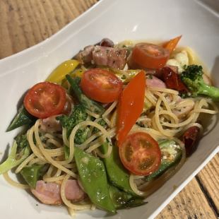 野菜たっぷりペペロンチーノ