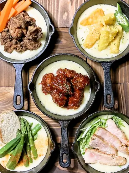 非常适合女生晚上外出，这里有时髦的韩国料理和芝士火锅！