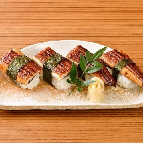 Premium Eel Sushi (4 pieces)