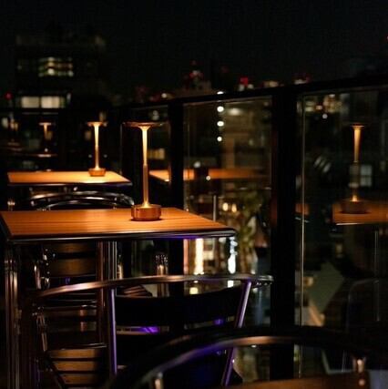 2人だけの時間をお過ごしいただけま。テラス席あり完備