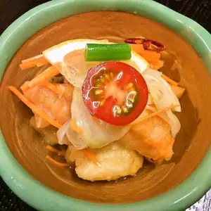 Nanbanzuke (sea bream, salmon, and various other dishes)