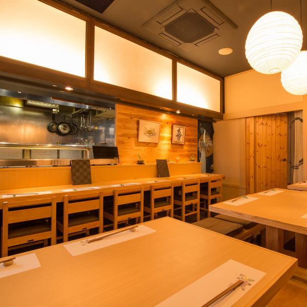 [텐진 미나미 역에서 도보 4 분 성인의 은신처] 西中洲 건물에 들어가는 은신처 같은 가게.침착성이있는 일본식 점내에서 주인이 솜씨를 발휘 생선 요리를 즐기실 수 있습니다.