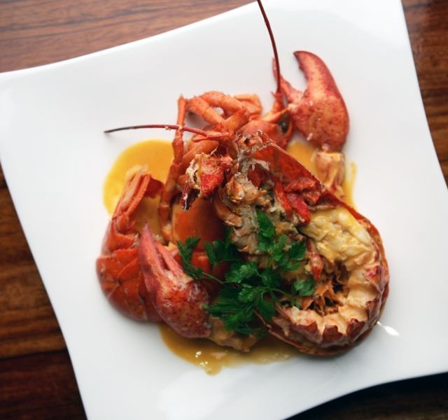 ``Live'' lobster with American sauce