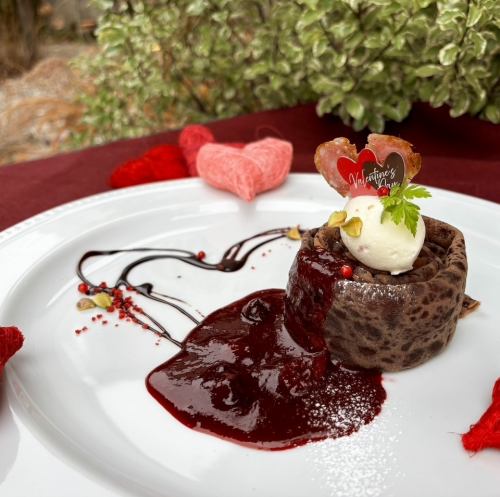 ダークチェリーとシナモンショコラのクレープ