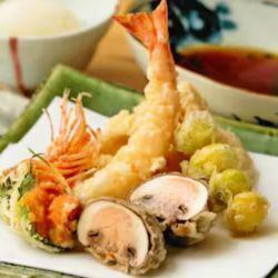 【9品】《生ビール付3H飲放題》季節の天麩羅や和牛ユッケ、寿司盛り合せ,蕎麦 極みコース5,500円