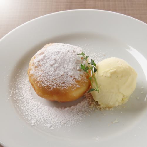 自家製デザートもご用意しております♪ホットクドーナツ＆アイス