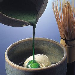 アイスクリームお抹茶かけ