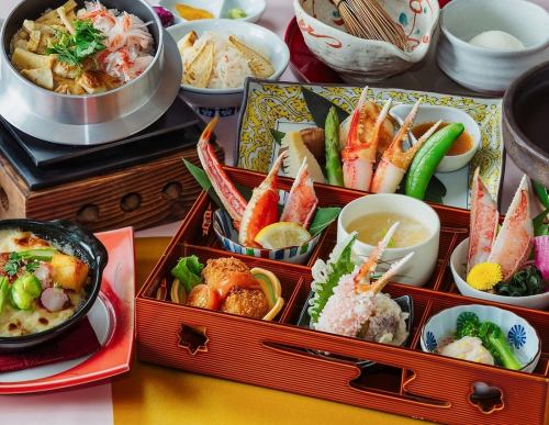 お昼の特撰かに御膳【唯 -ゆい-】全10品 4950円(税込)