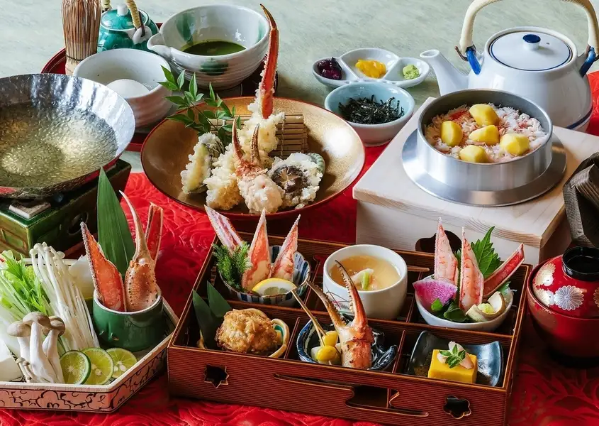 お昼の特撰かに御膳【唯 -ゆい-】全10品 4950円(税込)