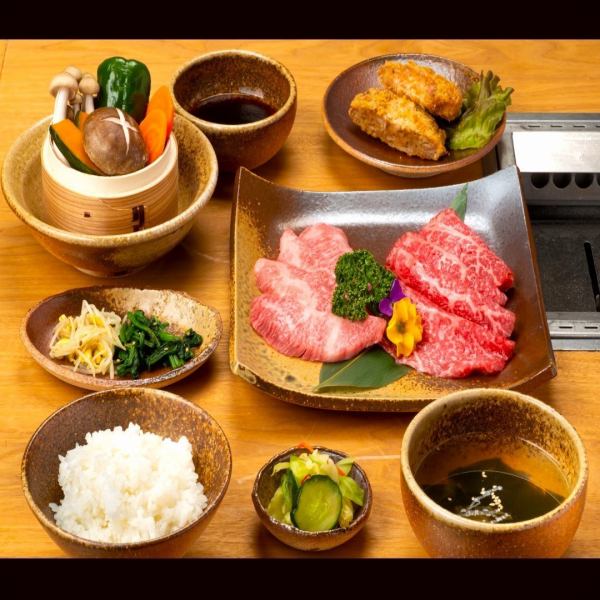 [Yakiniku lunch is perfect for dates and entertaining]