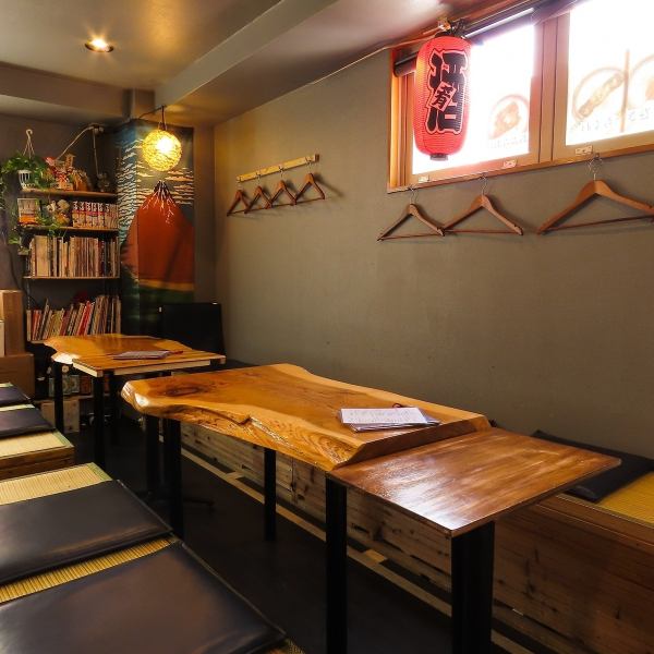 【お子様連れのお客様も大歓迎◎】店主こだわりのお座敷のお席は、手作りのテーブルのぬくもりがありお子様連れの方にもお過ごしやすいお席になっております！ゆったり座れるため、会社の飲み会などでもご利用可能です♪