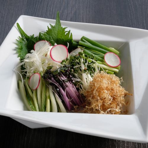 7 kinds of herb salad