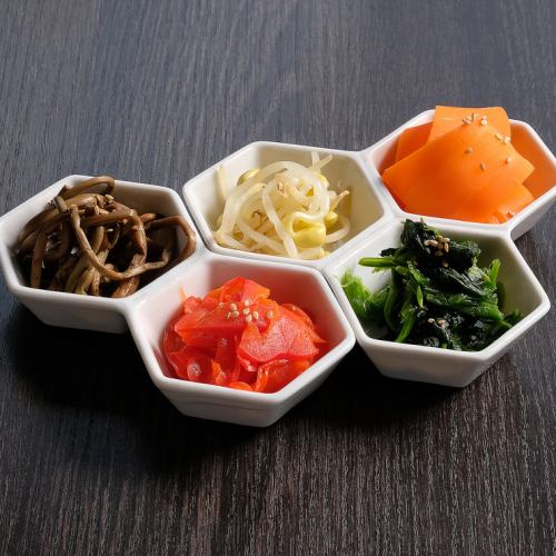 Assortment of five kinds of namul