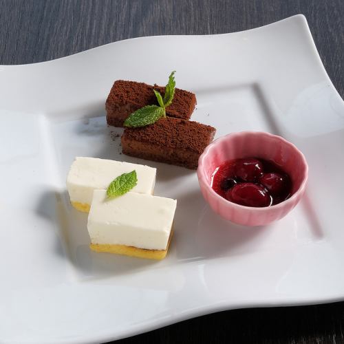Chocolate and Cheese Petit Gateau