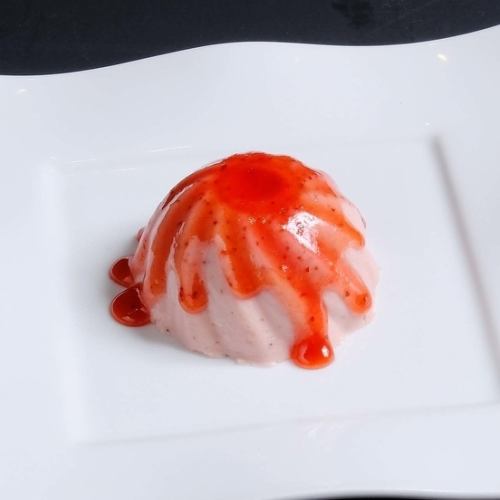 Strawberry Dress Pudding