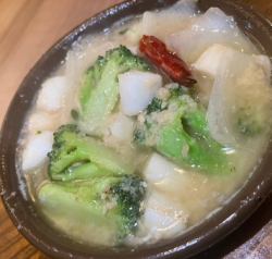 小樑和綠花椰菜蒜蓉