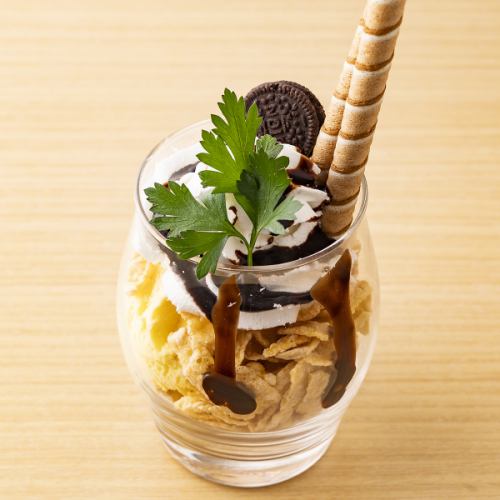チョコレートパフェ