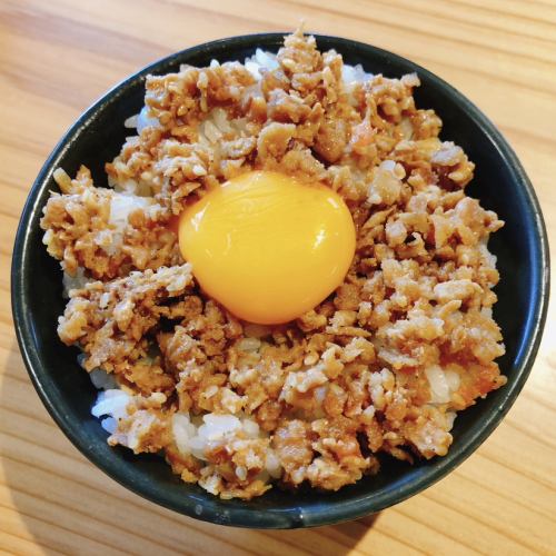 [おすすめ]特製卵かけご飯/親子鶏そぼろ飯