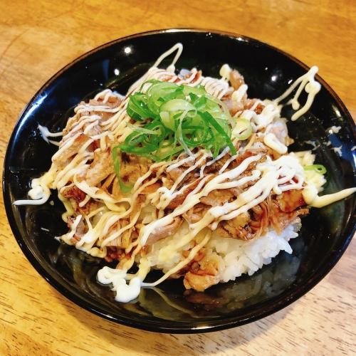 炭火焼き鶏丼/[おすすめ]炙りチャーシューマヨ丼/極のからあげマヨ丼　各