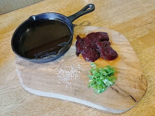 Domestic beef [premium liver sashimi] sesame oil shabu-shabu