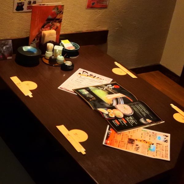 和風モダンのインテリアがステキ♪少人数宴会や、ご家族で…。落ち着いた雰囲気の店内はママ会や女子会にも最適。