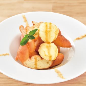 豆乳揚げパンプレミアムバニラアイスをのせて