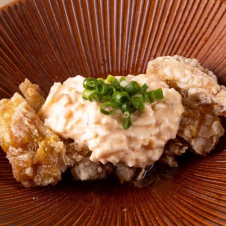 鶏の唐揚げ　タルタルソース