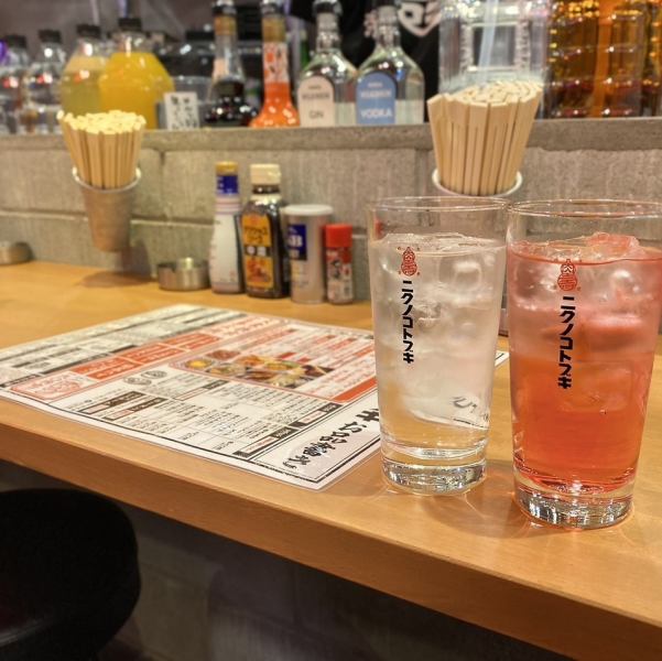 Only 5 minutes walk from Niigata Station.Nikunokotobuki is a popular entertainment where everyone is welcome. Drinks and food are cost-effective. Whether it's your first or second visit, it's easy to use! Open until 3 a.m.! This is a must-see as a new standard spot in Niigata!!