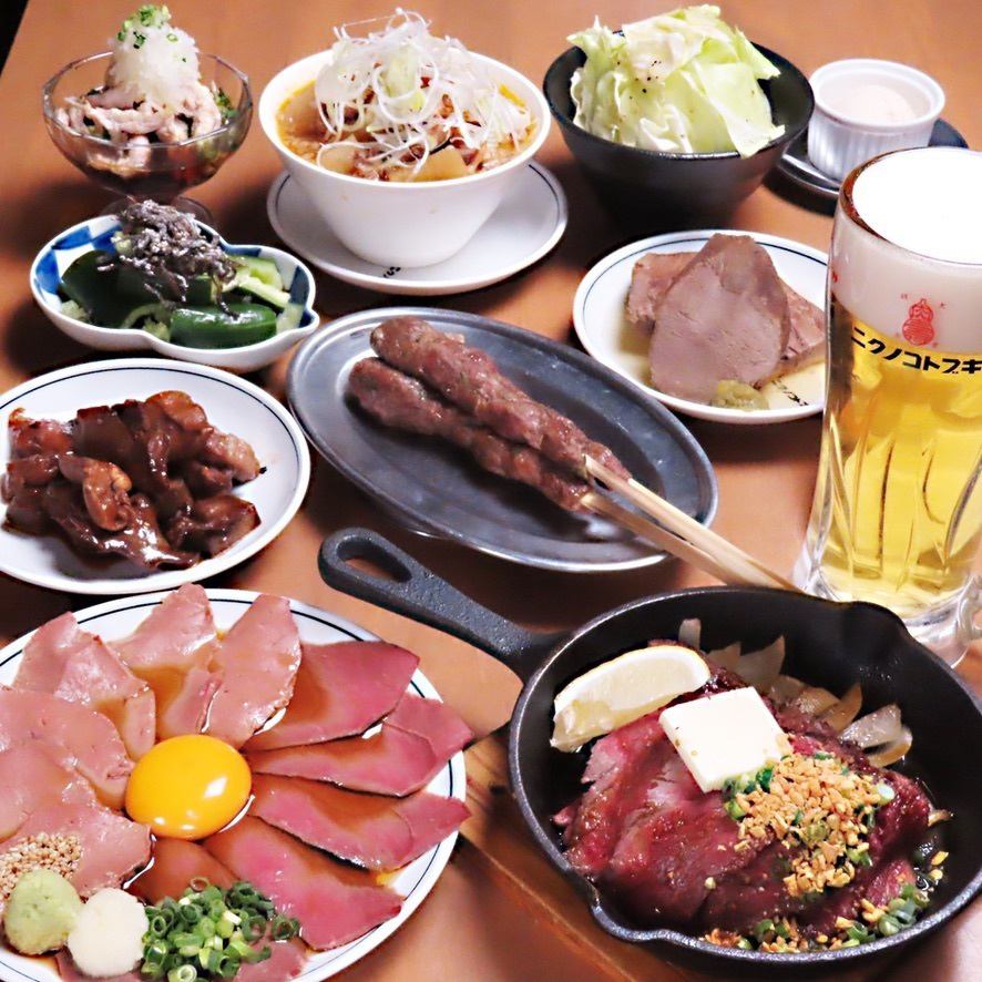 Kotobuki is a delicious meat izakaya in front of Niigata Station! It opens at 12:00 every day, making it the perfect place for a daytime drink!