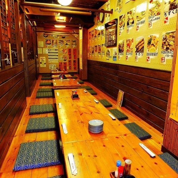 [For various banquets] The tatami room can accommodate 2 to 26 people.It's a sunken kotatsu style, so it's great for women too!! Please come and have a blast at [Miniden Den] during the banquet season! Please feel free to contact us if you have any requests.