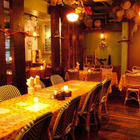 4 minutes walk from Urawa Station North Exit.A bar where you can enjoy Italian casually, “Something Due” ♪ The restaurant is a cheerful Italian family at lunch.Cute interior and popular with women!