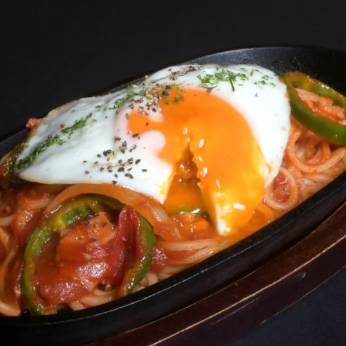 昭和の鉄板ナポリタン